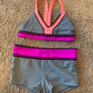 California kisses dance set